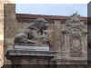 lionstatue.jpg (139336 bytes)
